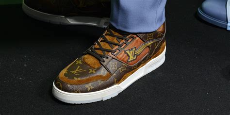 scarpe louis vuitton uomo arancione|Sneakers di lusso uomo, scarpe da uomo .